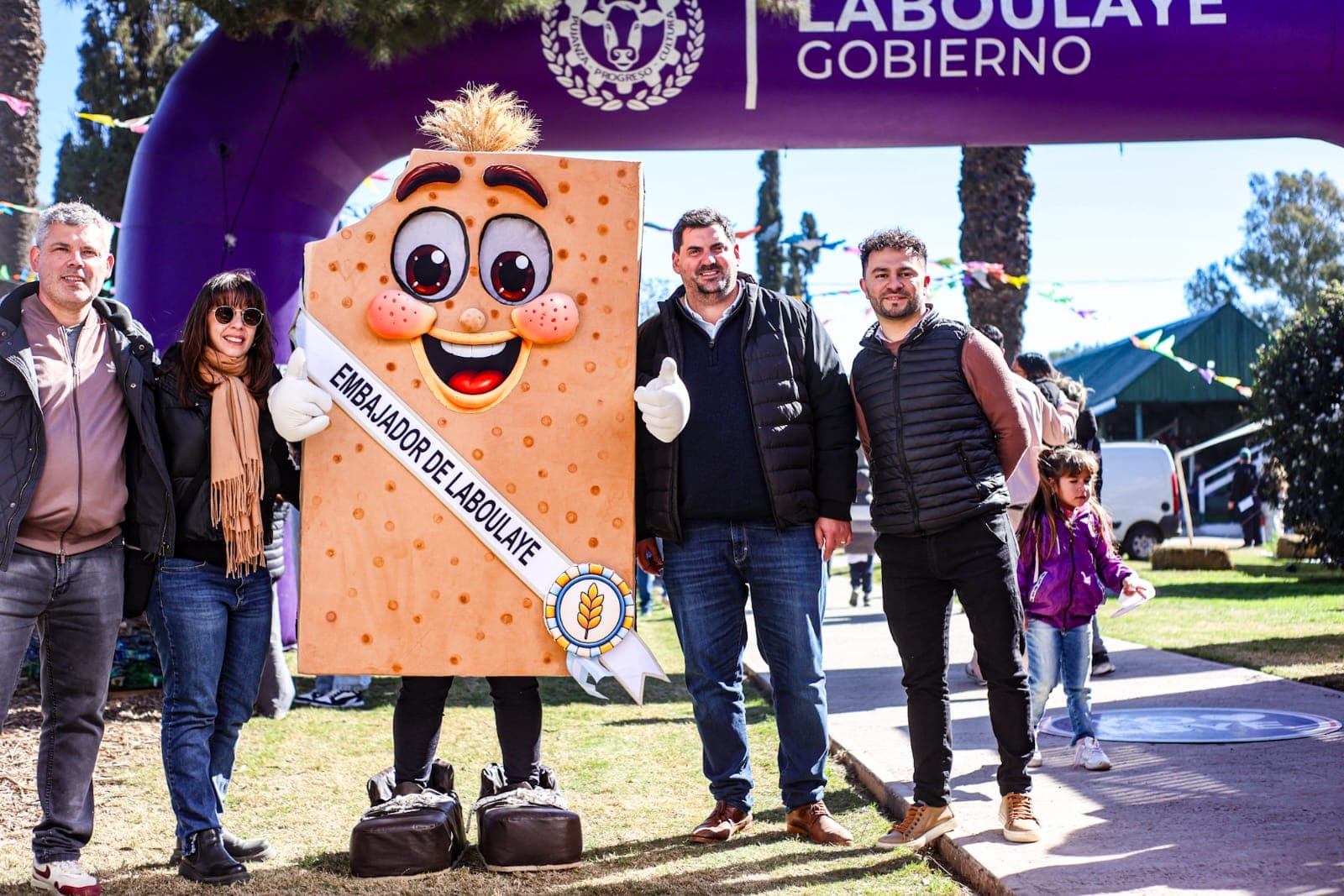 EL GOBIERNO DE LABOULAYE DIJO PRESENTE EN LA 80.ª EXPO RURAL CON UNA PROPUESTA DEDICADA A LA EXPANSION DE LA TABLETA.
