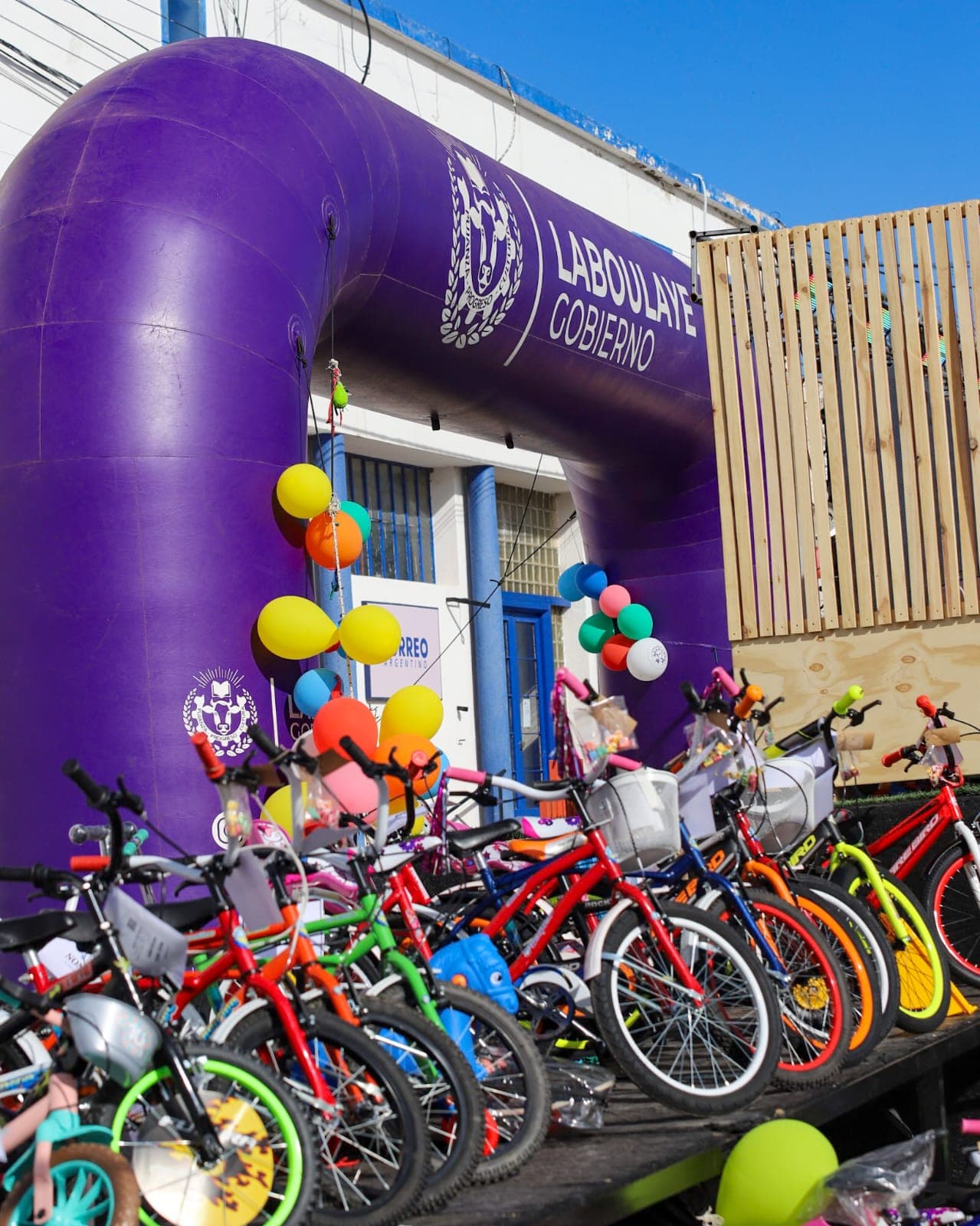 GRAN FESTEJO DEL DIA DEL NIÑO EN PLAZA GENERAL PAZ: SOLCITO FIJO, MUCHAS REGALOS Y PROPUESTAS PARA TODAS LAS EDADES