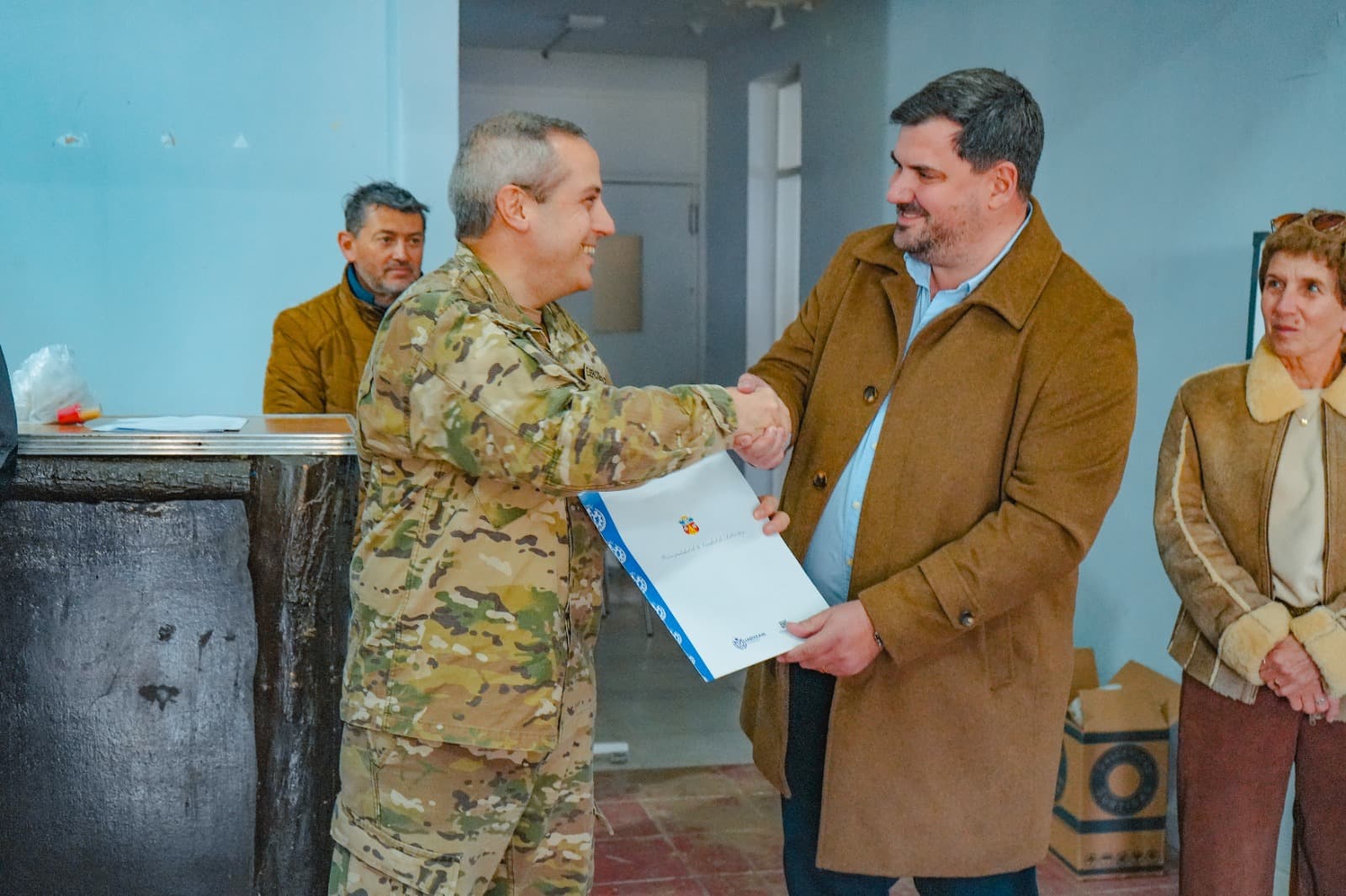 EL INTENDENTE LE DIO LA BIENVENIDA A LA FANFARRIA MILITAR "ALTO PERÚ"
