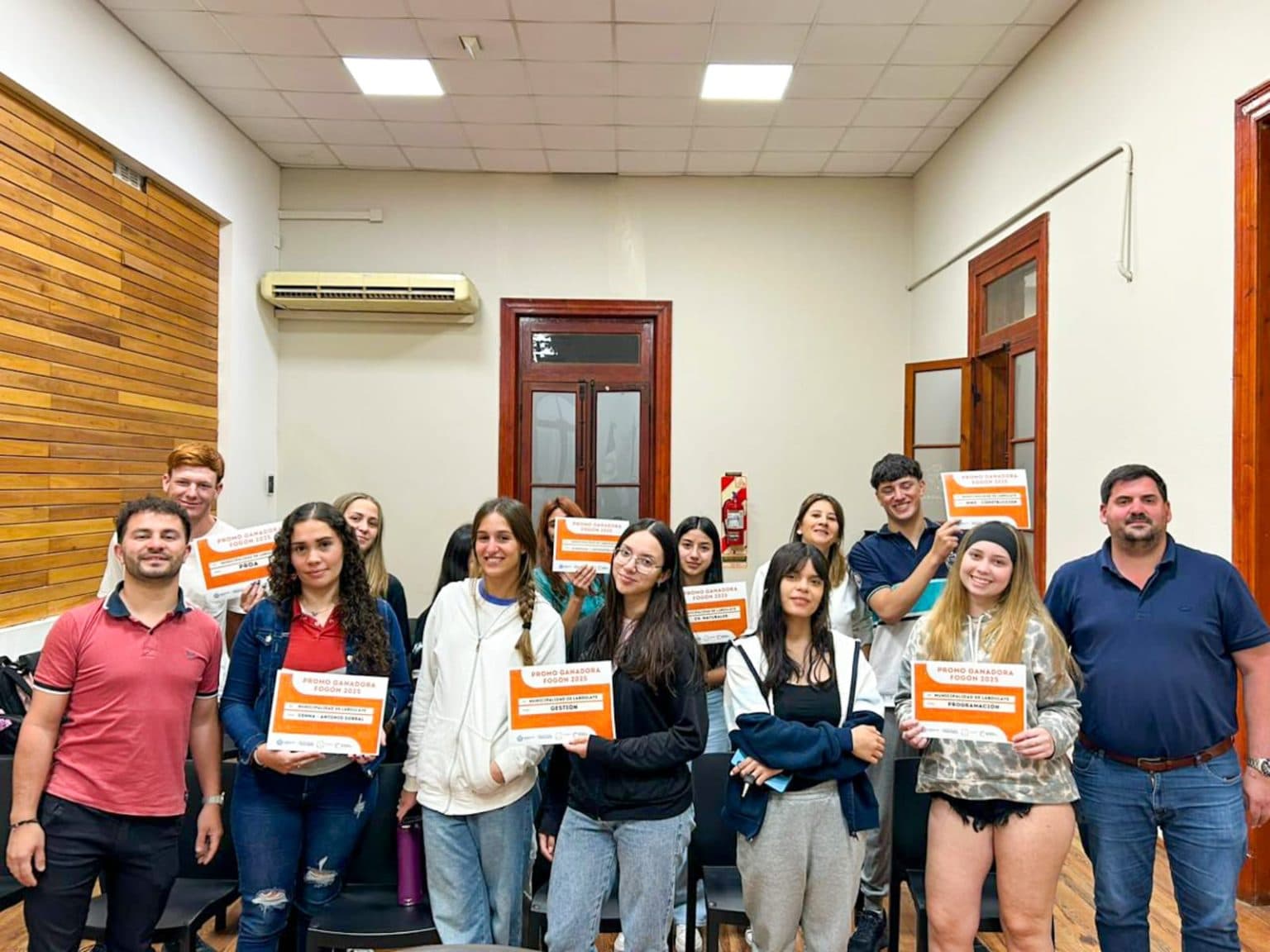 ENTREGA DE PREMIOS A LAS PROMOCIONES QUE PARTICIPARON DEL FOGÓN 2025