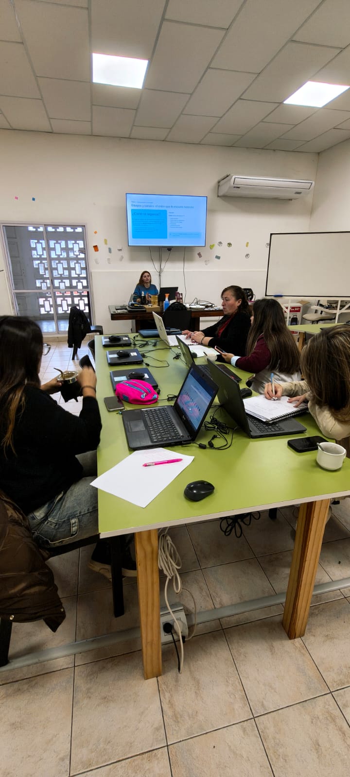 Capacitación docente en herramientas digitales